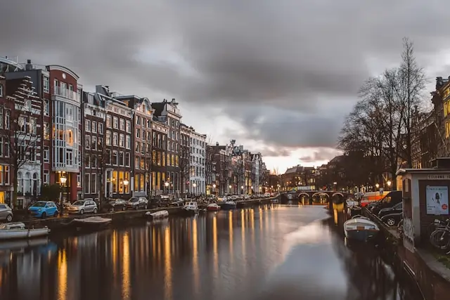 Amsterdam banner 